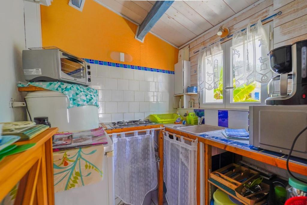 L'ILE D'YEU, vos prochaines vacances - Vélos et wifi gratuits Port-Joinville Extérieur photo